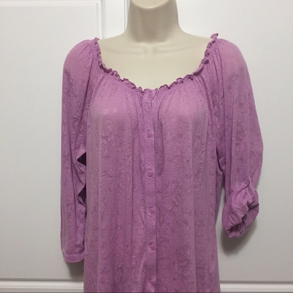 🚫SOLD🚫NY & Co Lavender Button Peasant Blouse - Picture 3 of 8